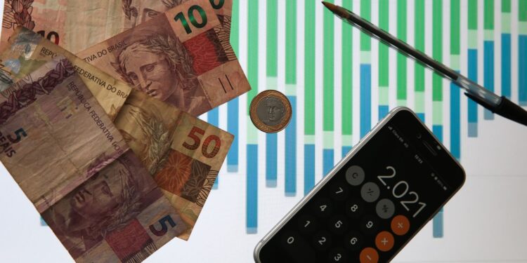 contas-publicas-tem-deficit-de-r$-50,172-bilhoes-em-maio