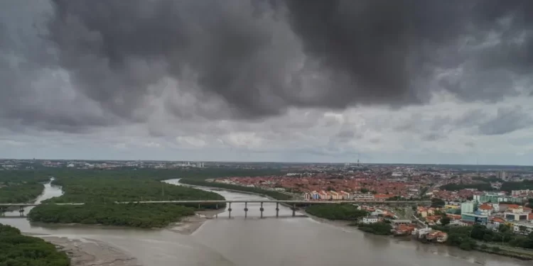 Chuvas intensas no Maranhão causam alagamentos e transtornos