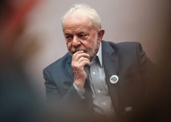 Desaprovação do governo Lula bate recorde e chega a 56%, aponta pesquisa Quaest