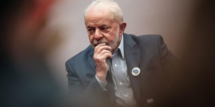 Desaprovação do governo Lula bate recorde e chega a 56%, aponta pesquisa Quaest
